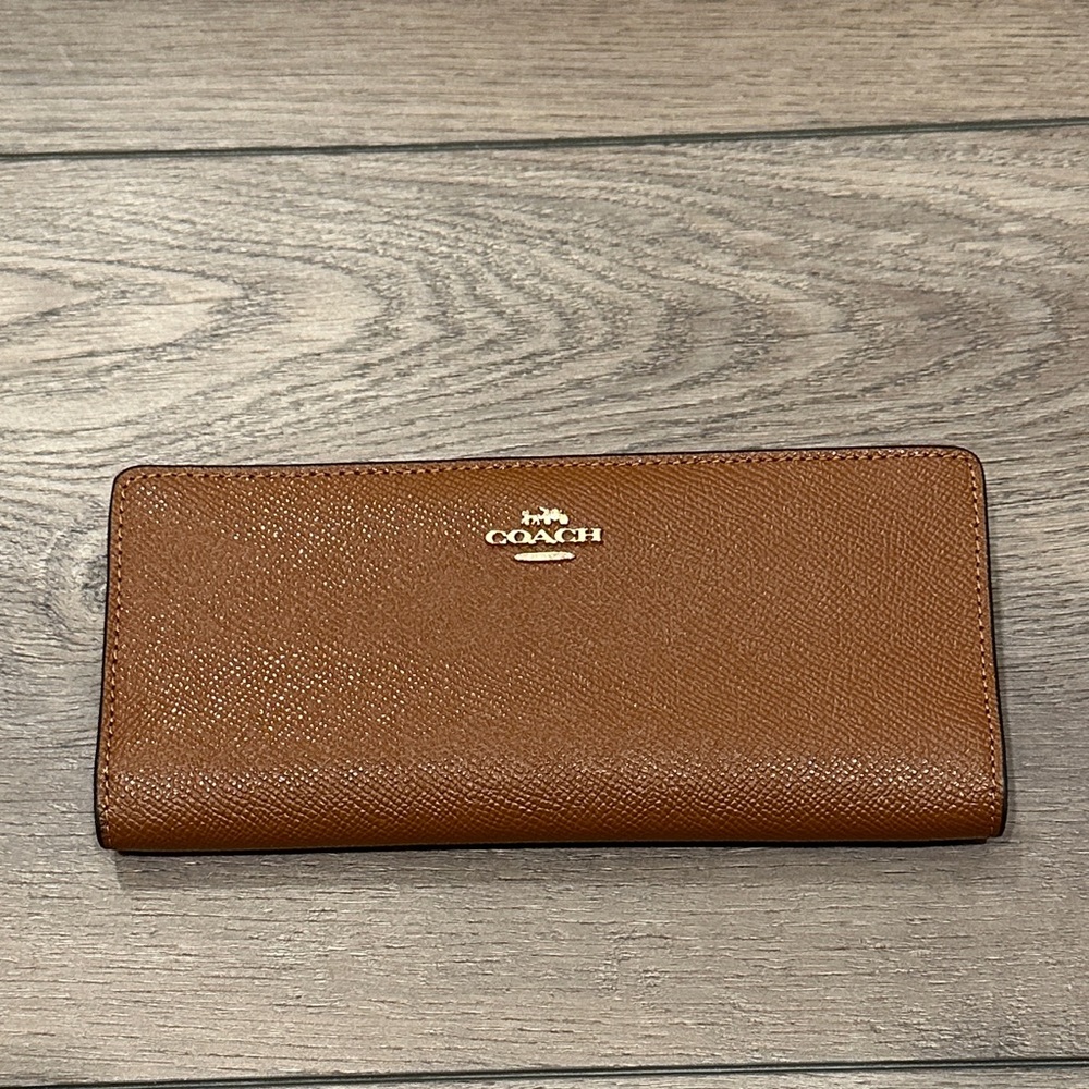 Coach Brown Saffiano Leather Continental Wallet with Gold Logo - Picture 2 of 4